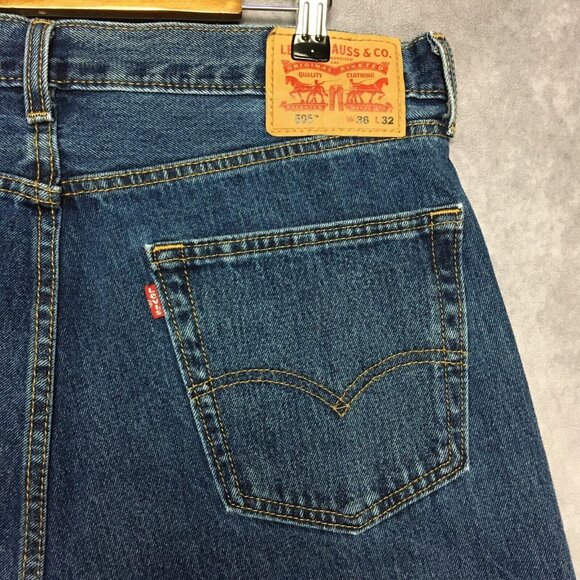 Levis 505 Mens Regular Fit Blue Jeans size 36x32 Cotton Denim Zipper Fly Pants